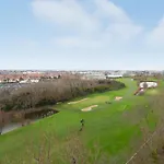 Wellington Waves Modern In Apartment